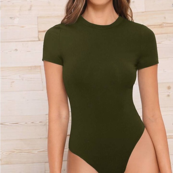 SHEIN Tops - Olive Form Fitted Bodysuit